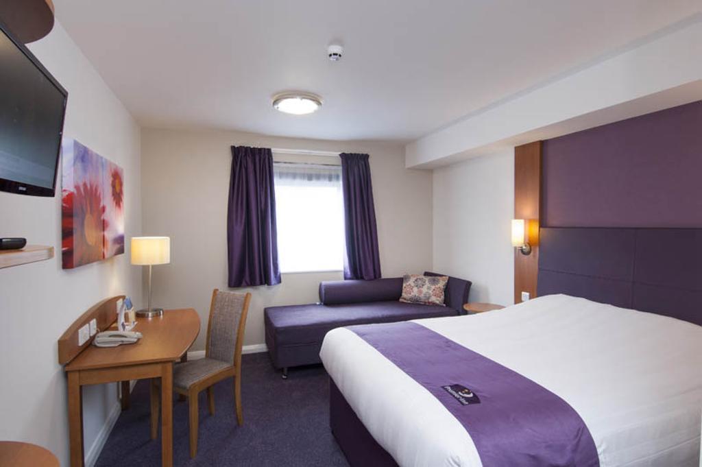 Premier Inn Cobham Cobham  Oda fotoğraf
