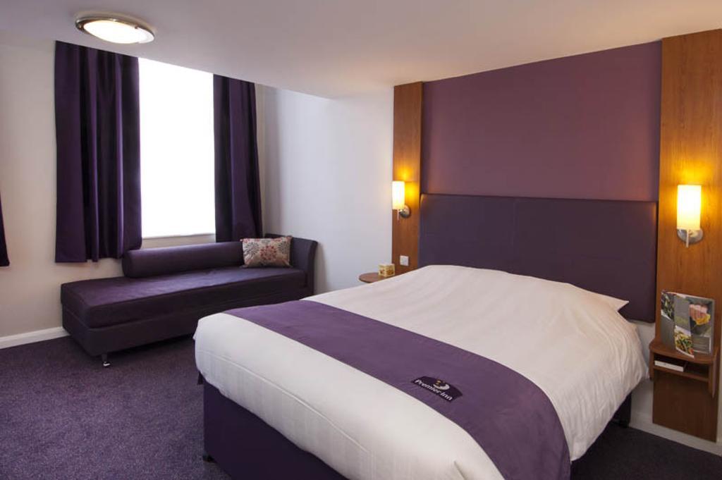 Premier Inn Cobham Cobham  Oda fotoğraf