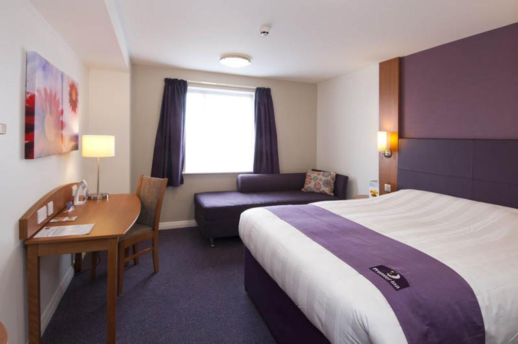 Premier Inn Cobham Cobham  Oda fotoğraf